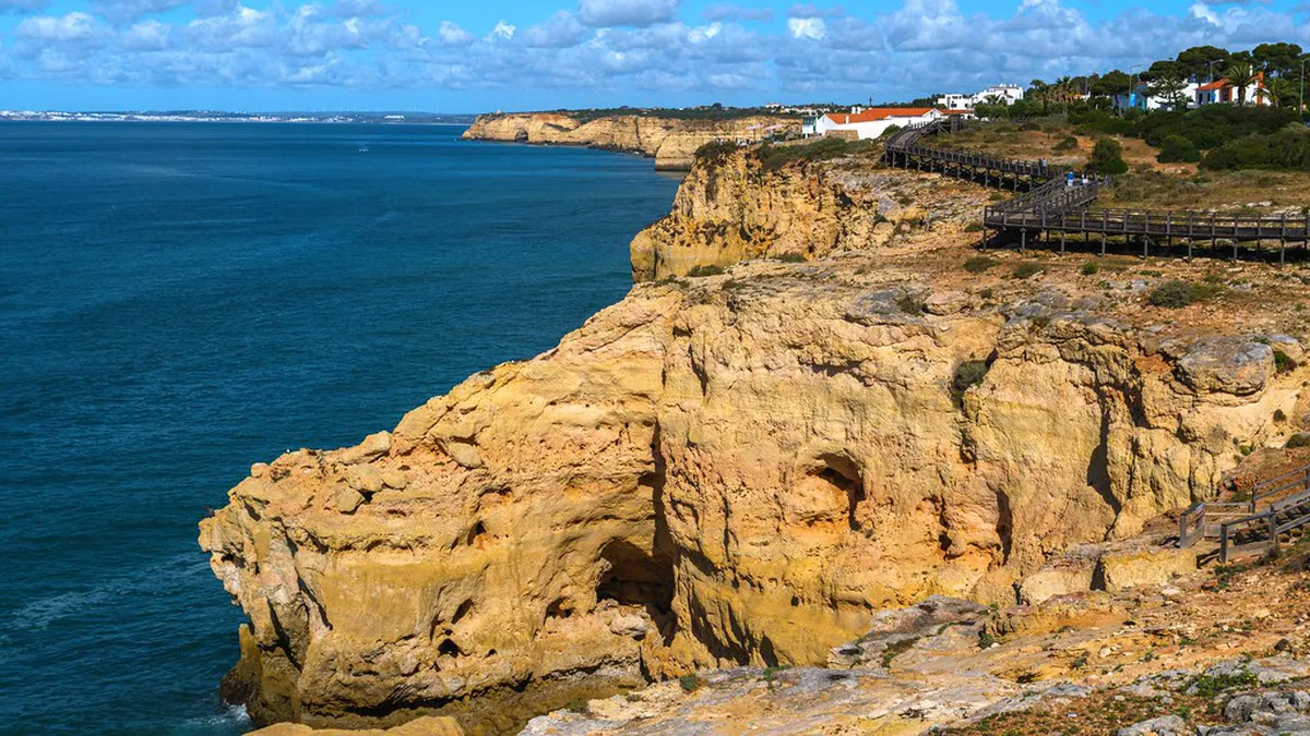 1-Day Carvoeiro Boardwalk Self Guided Walking Route Guide