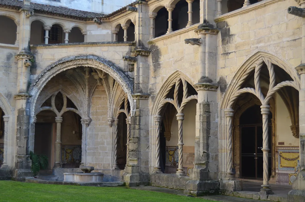 Coimbra Walking Tour Tipping Guide: Your 1-Day Itinerary