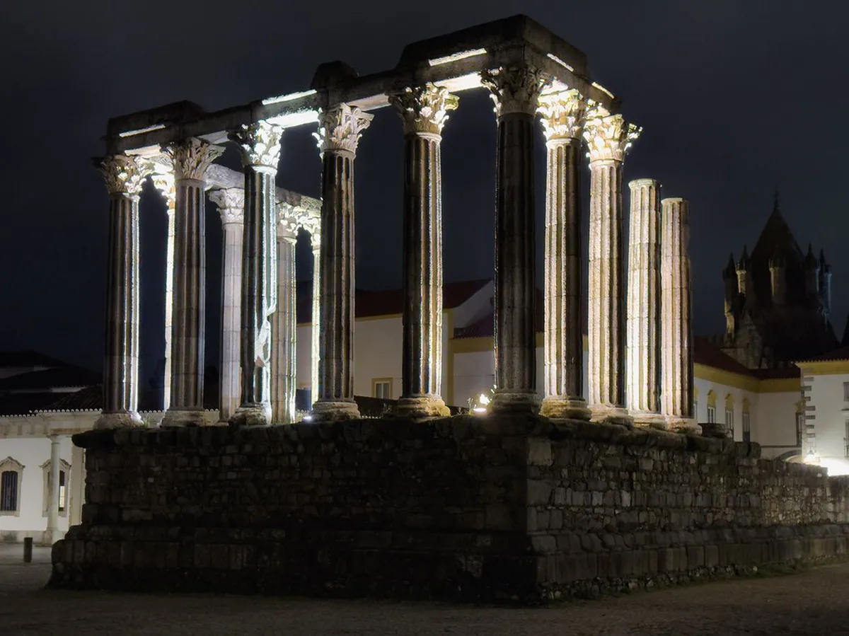 1-Day Historic Center Évora Walking Tour Route