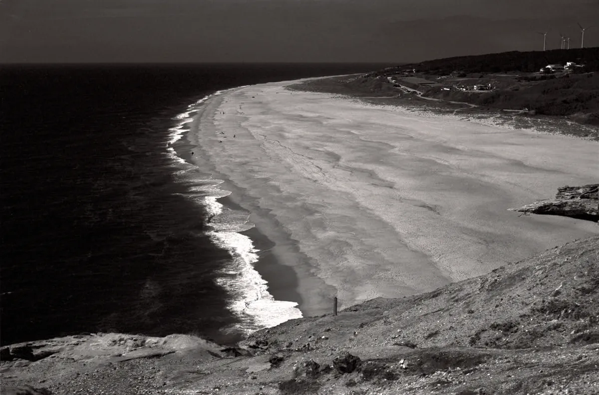 What to see in Nazare Harbor: 10 Top Sights